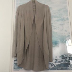 Barefoot dreams size xs/s cozy sweater